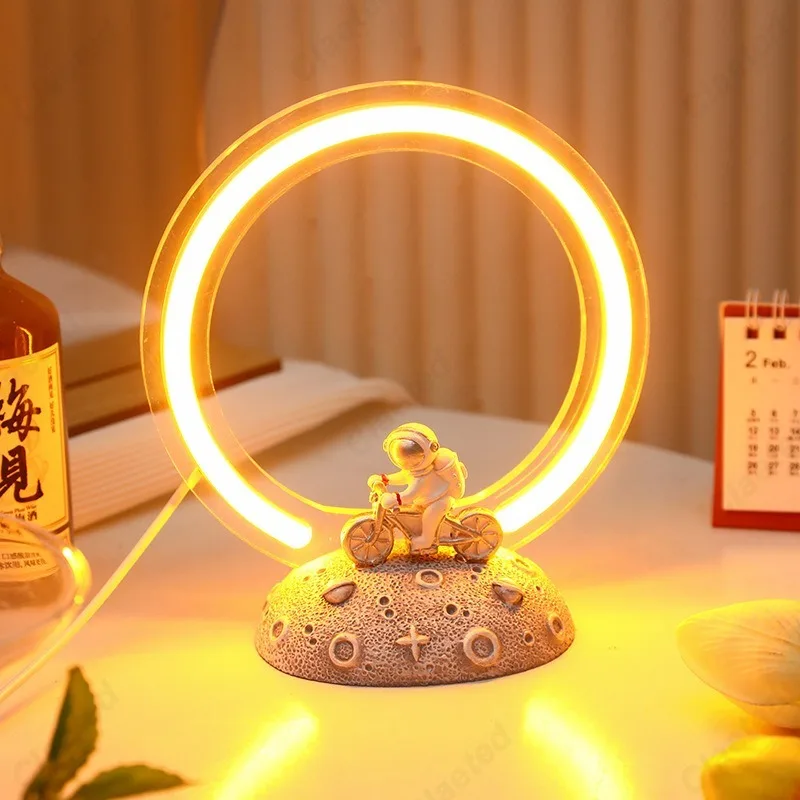 Decor Lighting Fixtures - Lampada Notturna LED Creativa a Forma